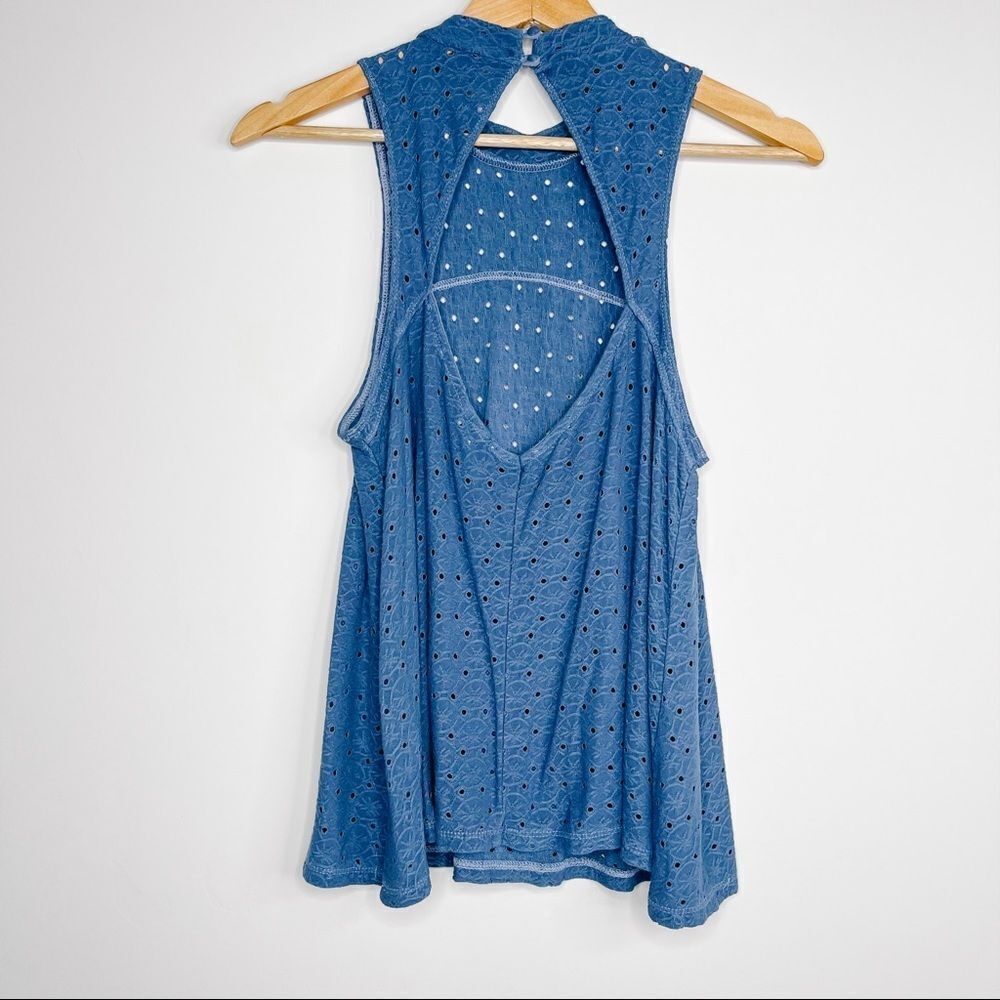 American Eagle Soft & Sexy Eyelet Swing Tank Top - Picture 6 of 10